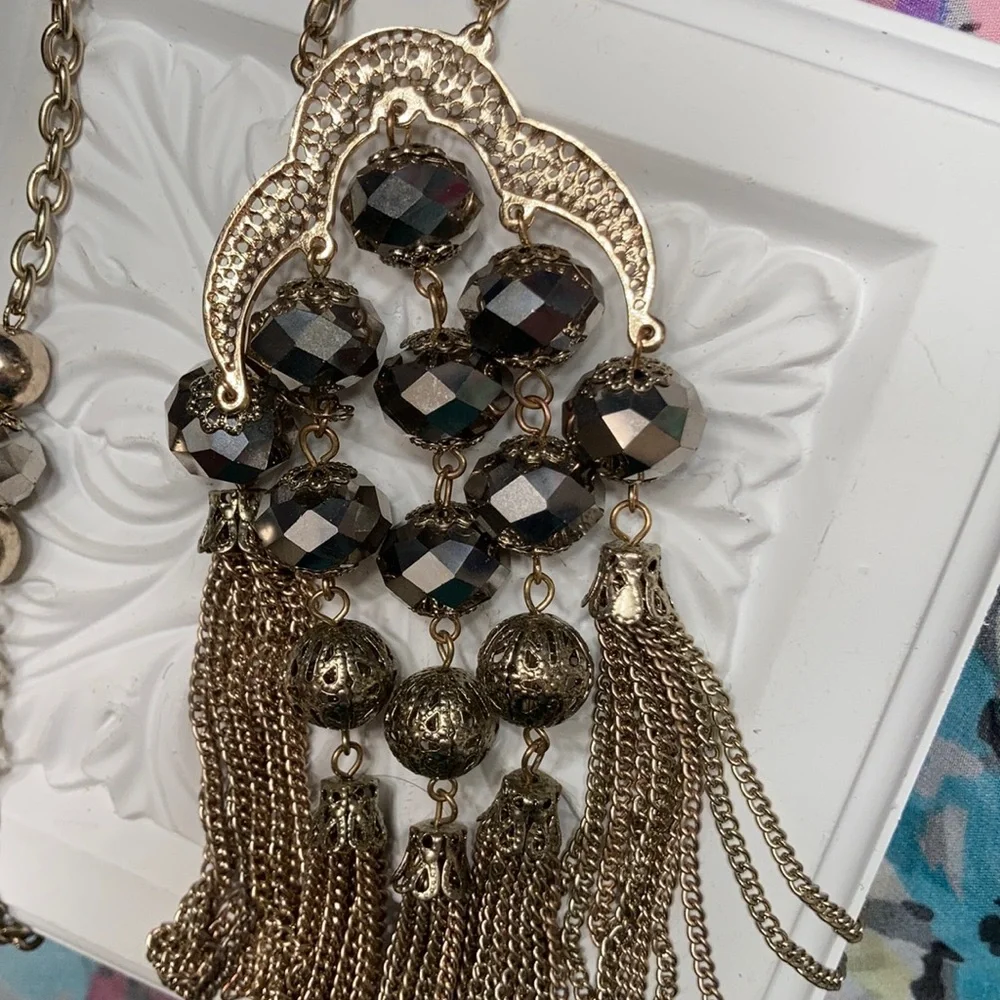 Gorgeous Necklace - Picture 3 of 5